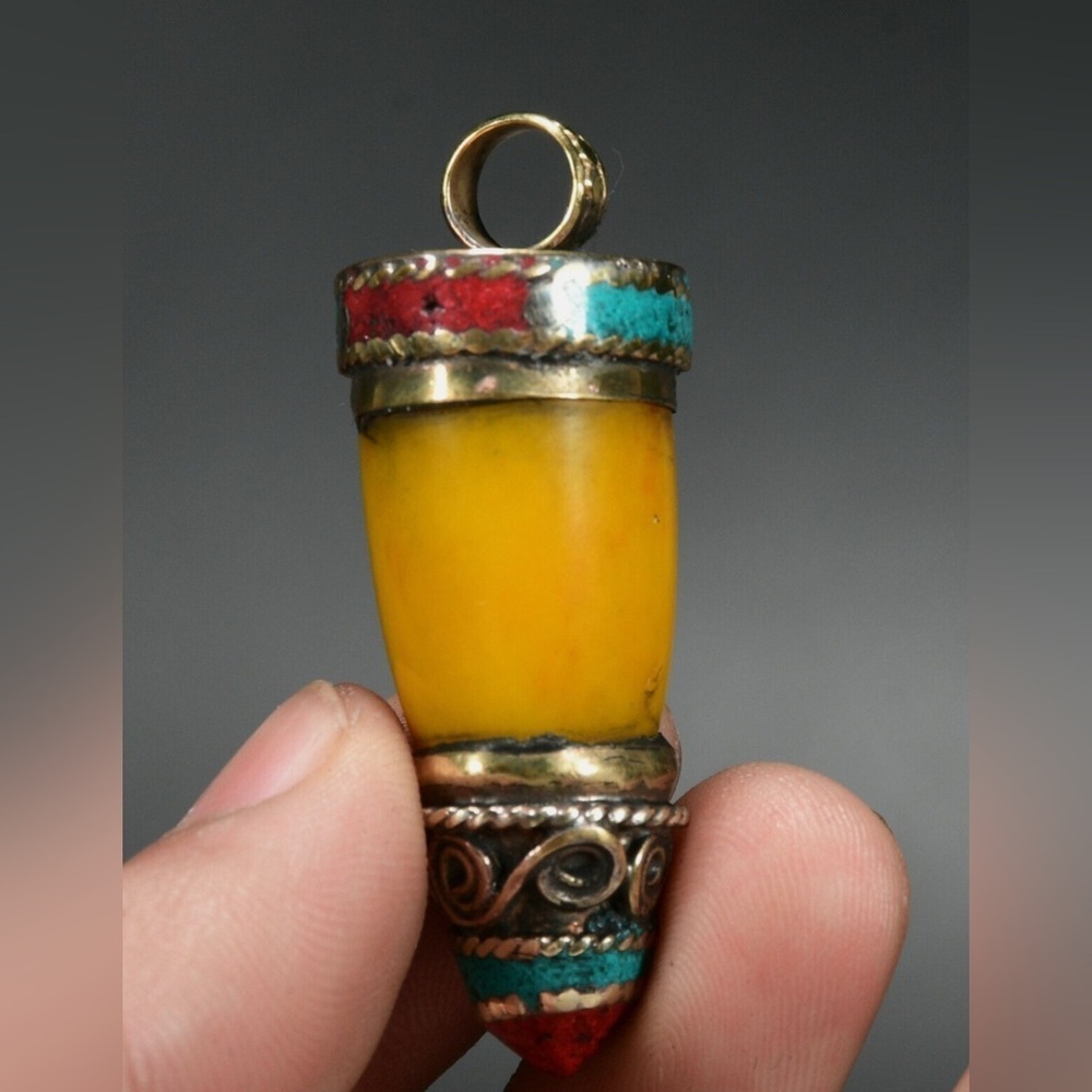 China Tibet Copper Inlay Turquoise Beeswax Droplet Shape Pray Amulet Necklace